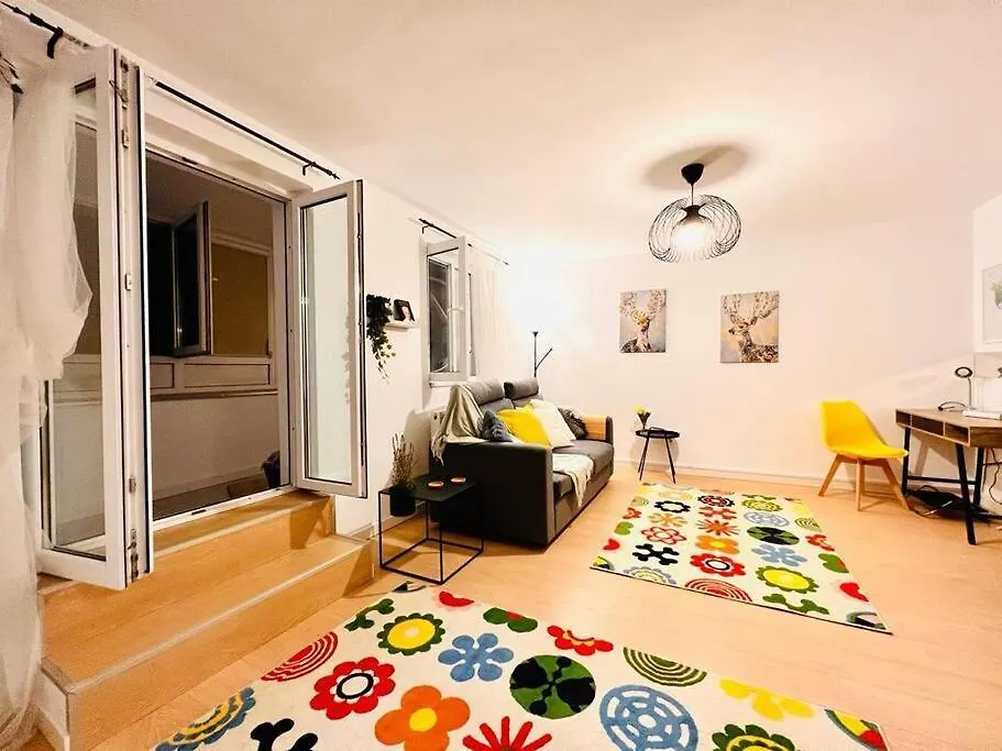 City View Studio In The Heart Of Bucharest Apartment